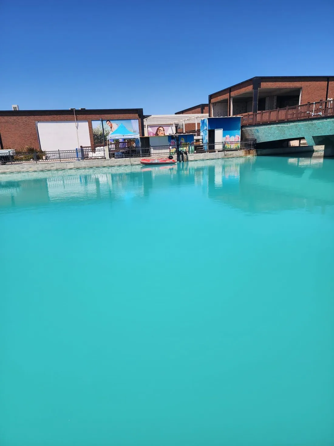 Clear water in the Avlu canal