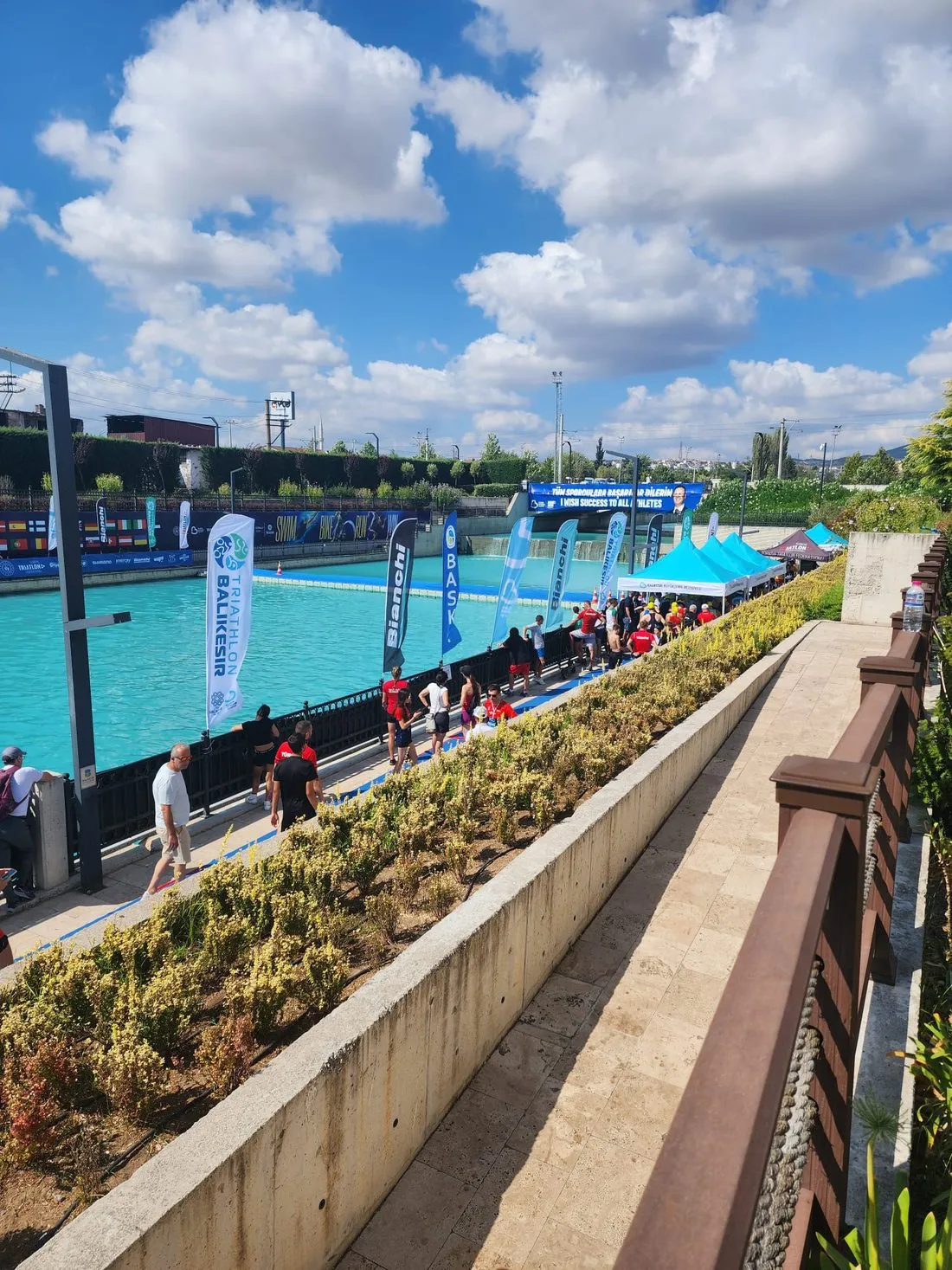 The Avlu triathlon from the canal side